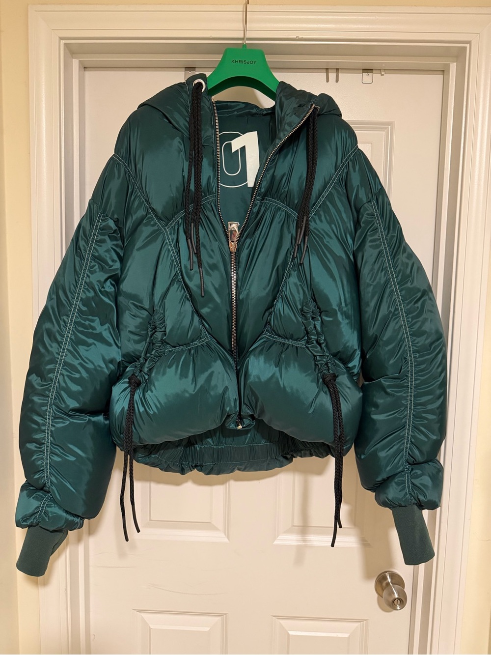NWT KhrisJoy Women’s Forrest Green Puffer Jacket with Hood Sz 01 small - large.